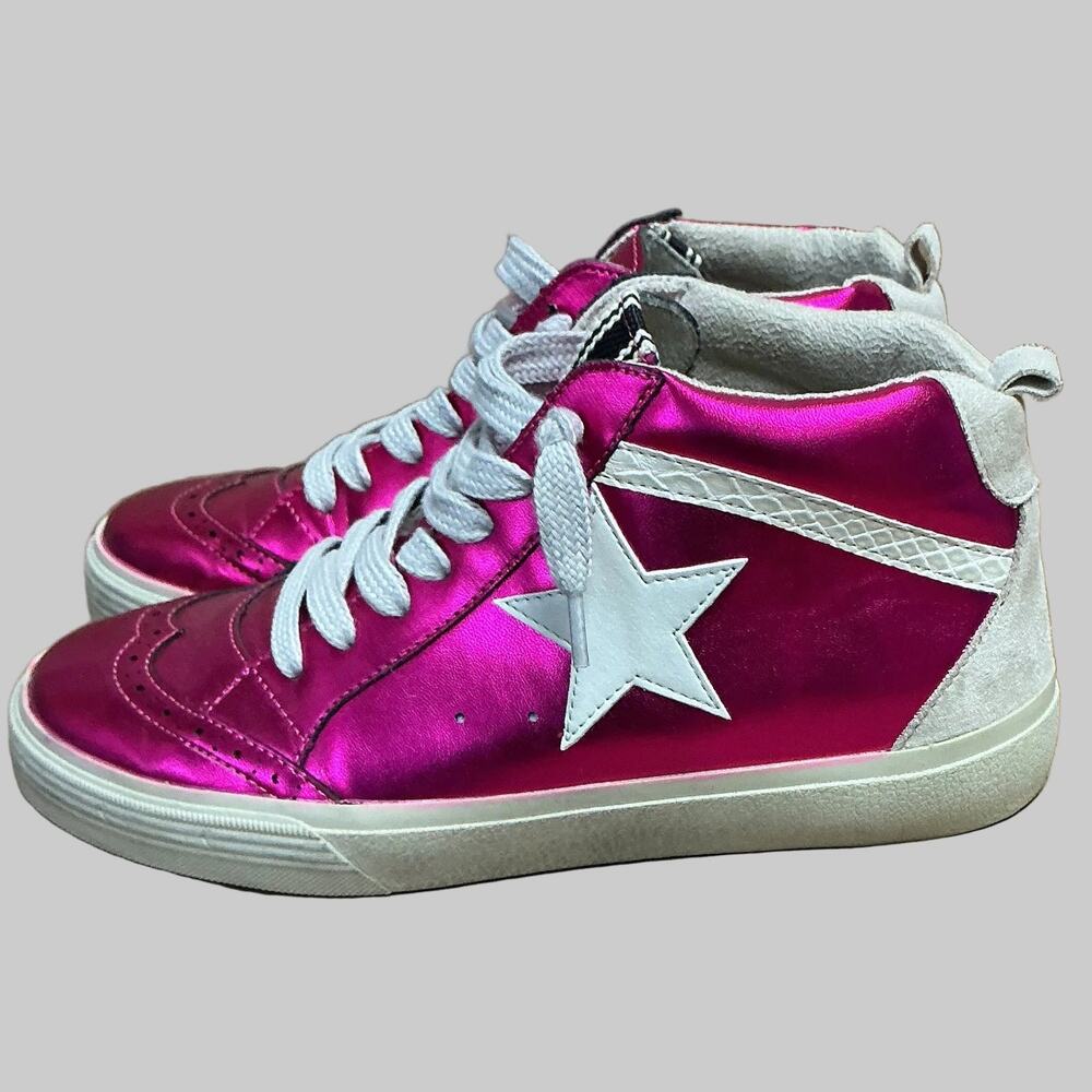 Shu Shop bright pink metallic shoes, Size 7.5